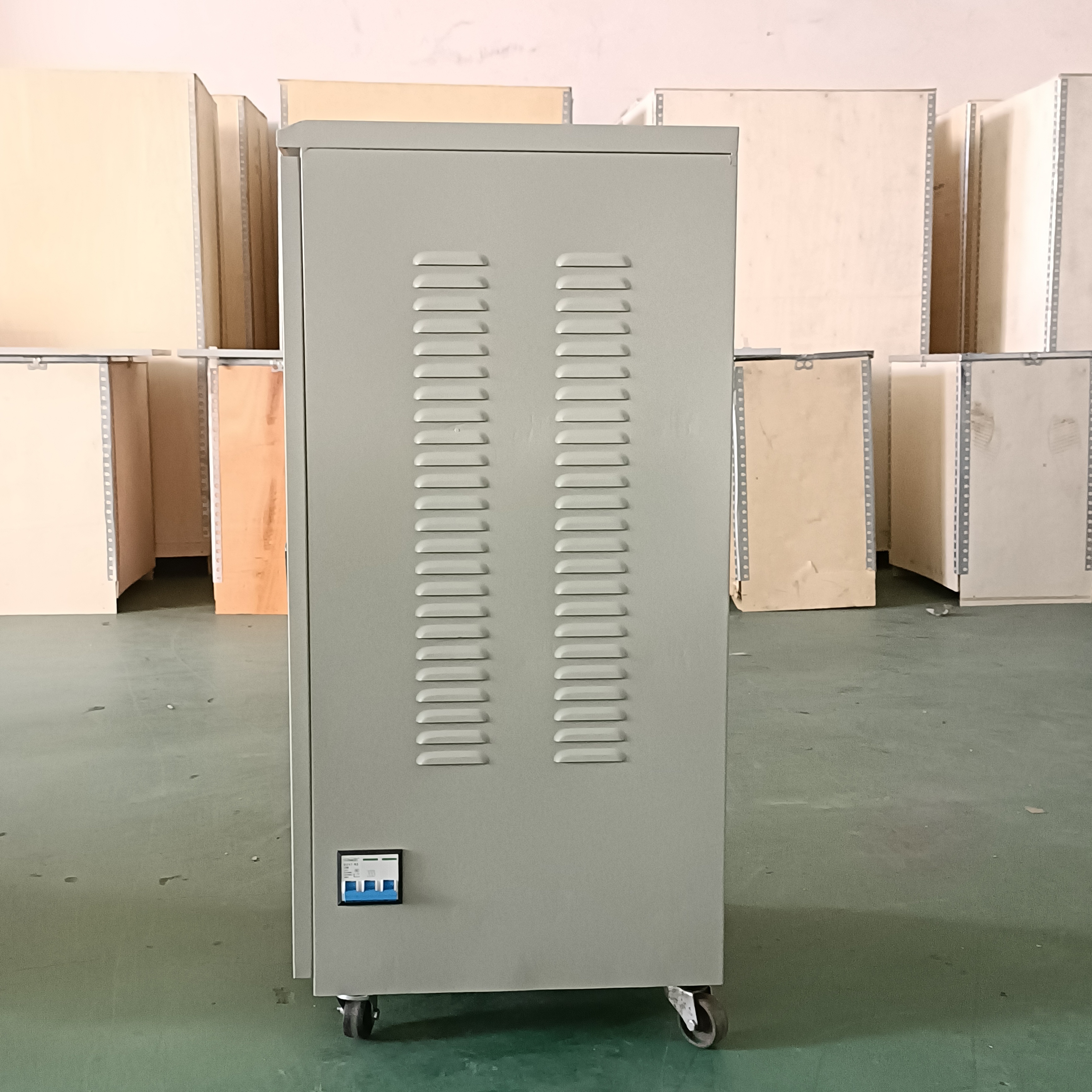 三相30kva穩壓器