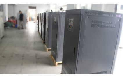 單相全自動大功率補償式電力穩(wěn)壓器