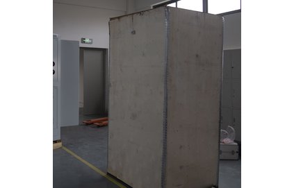 三相大功率數(shù)控無觸點穩(wěn)壓器