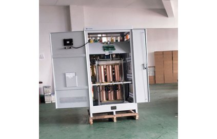 三相交流補償穩壓器